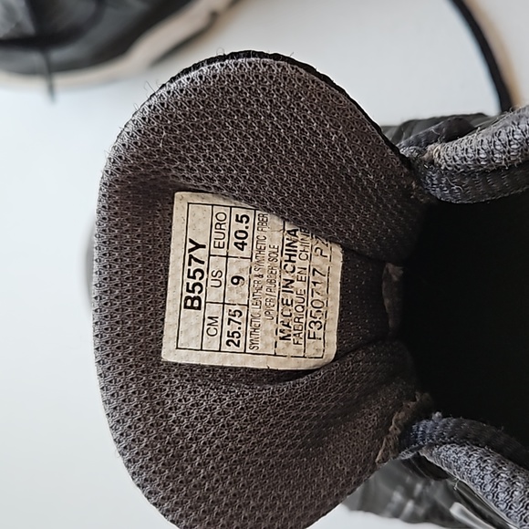 ASICS womens size 9 - Picture 6 of 10